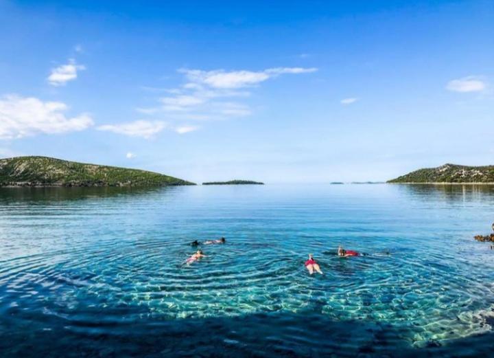 شقة Holiday Beach House Grebaštica المظهر الخارجي الصورة